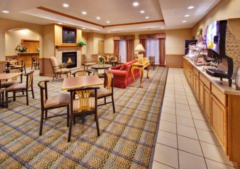 Holiday Inn Express & Suites Clinton By Ihg Exteriör bild